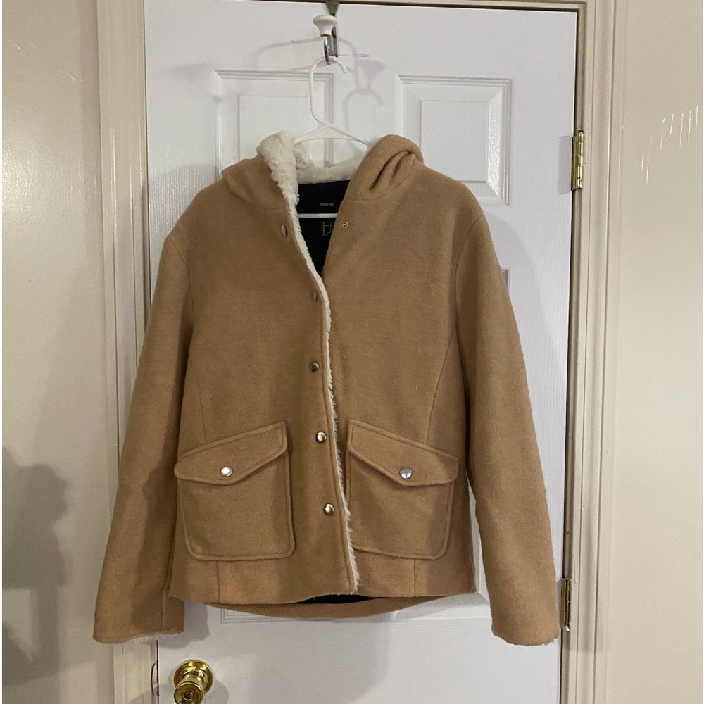 Large forever 21 tan Sherpa jacket